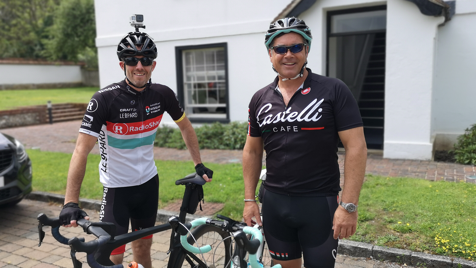 full width signpost background image